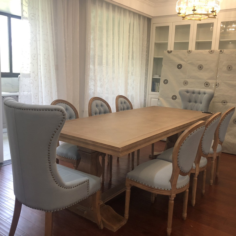 Is the wooden dining table easy to clean? dining table manufacturers
