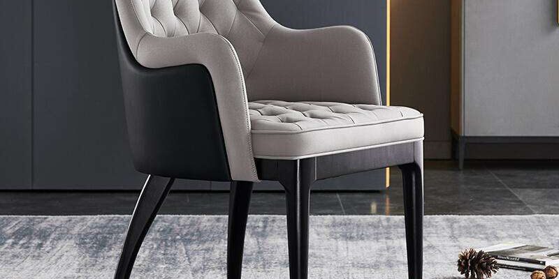 Light luxury solid wood dining chair