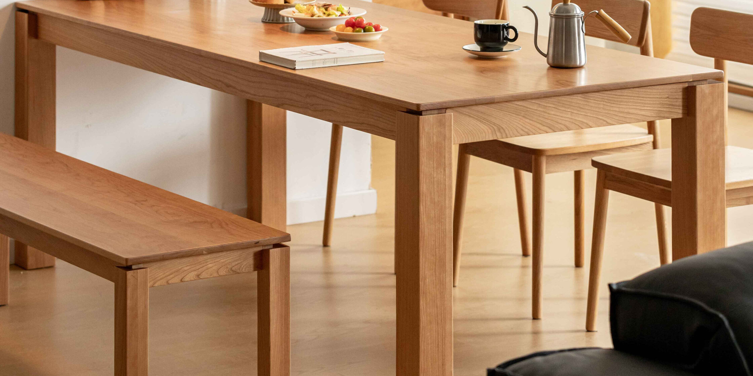 Modern Italian solid wood dining table